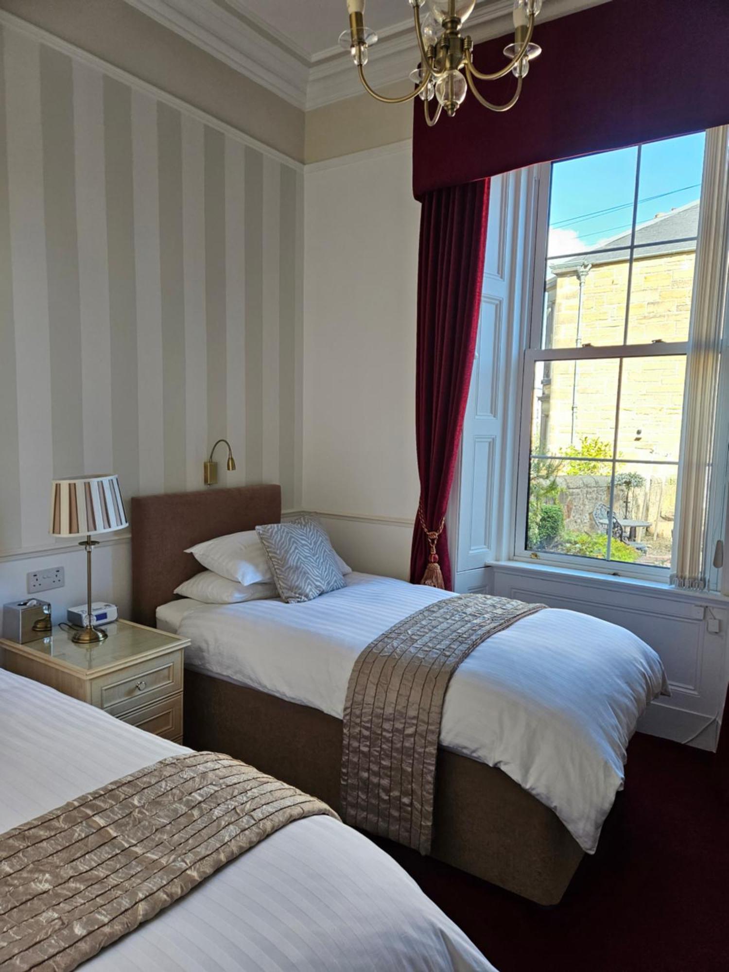 Highfield Guest House Edinburgh Bagian luar foto