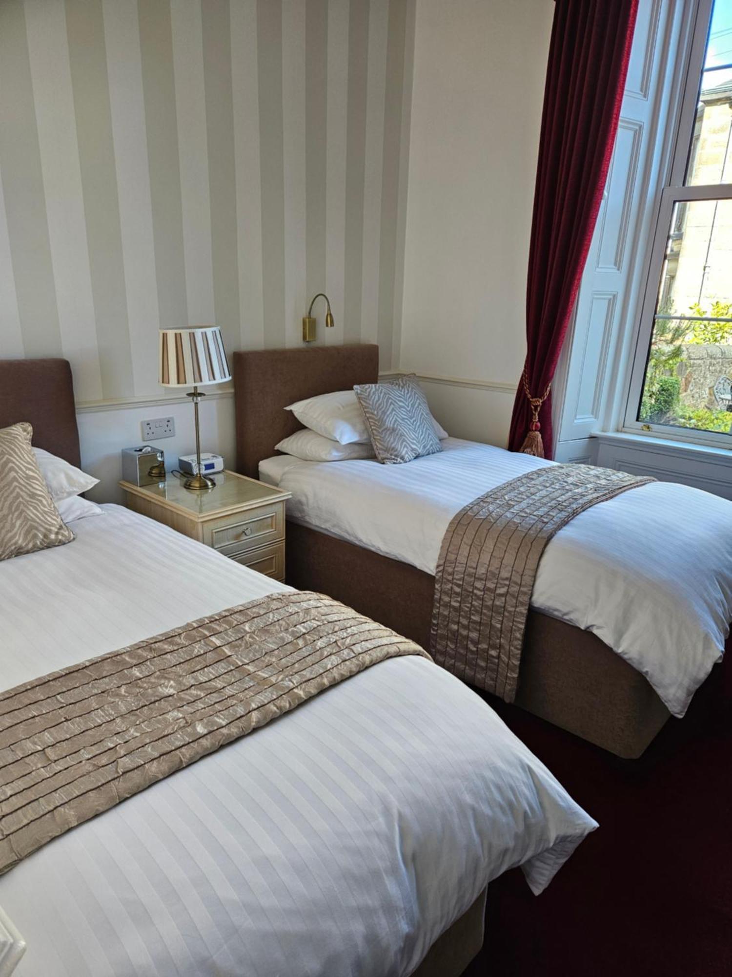 Highfield Guest House Edinburgh Bagian luar foto